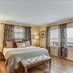 1308 S Fletcher