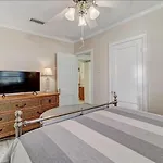 1267 S Fletcher Ave