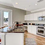 Walk To Main Beach, Restaurants-Ocean View Villas 1B-Sleeps 6