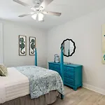 Ocean Lookout 2 - Heated Pool, Beachfront Deck, Stunning Ocean Views