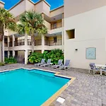 Tennis Villas III