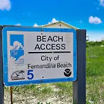 Brand New Build Dog Friendly Close To Ocean Above Garage Condo 5631