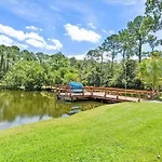 Tranquil Oasis- Fish Pond & Private Island Access