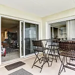 2Nd Floor 2 Bed/2 Bath Beachfront Condo Sleeps 6. Patio & Pool.