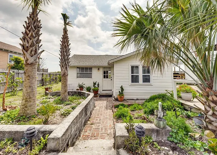 Oceanfront Amelia Island Cottage Deck And Boardwalk