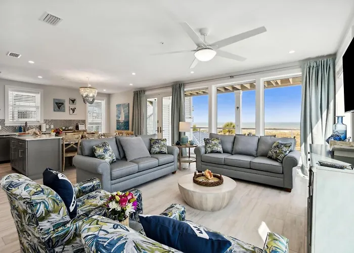 Ocean Lookout 2 - Heated Pool, Beachfront Deck, Stunning Ocean Views