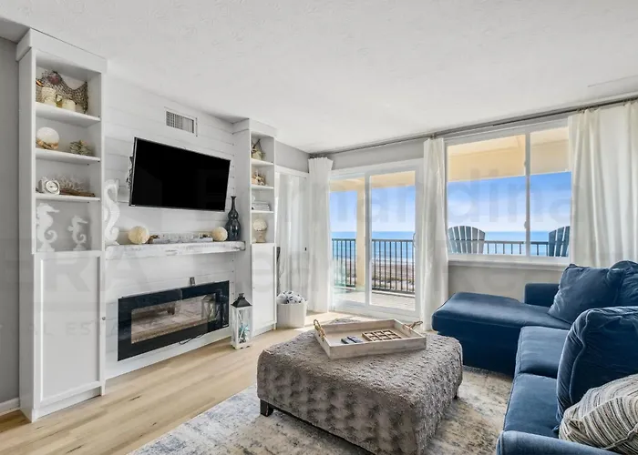 Coral Sands Beautiful Condominium