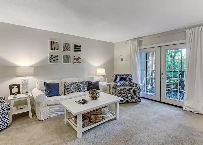 Wooded Views Seclude Condo