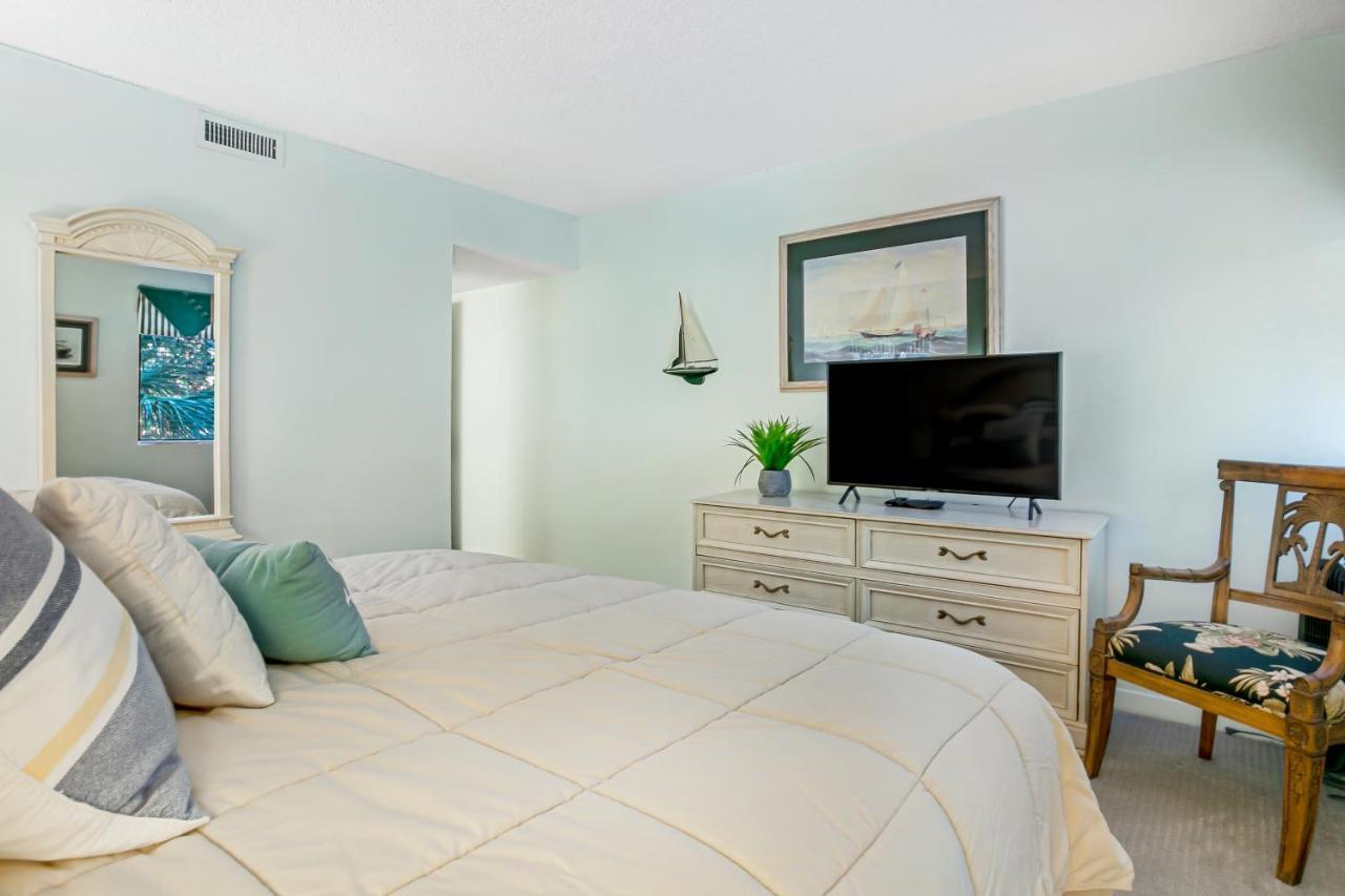 2022 Wood Apartment Fernandina Beach