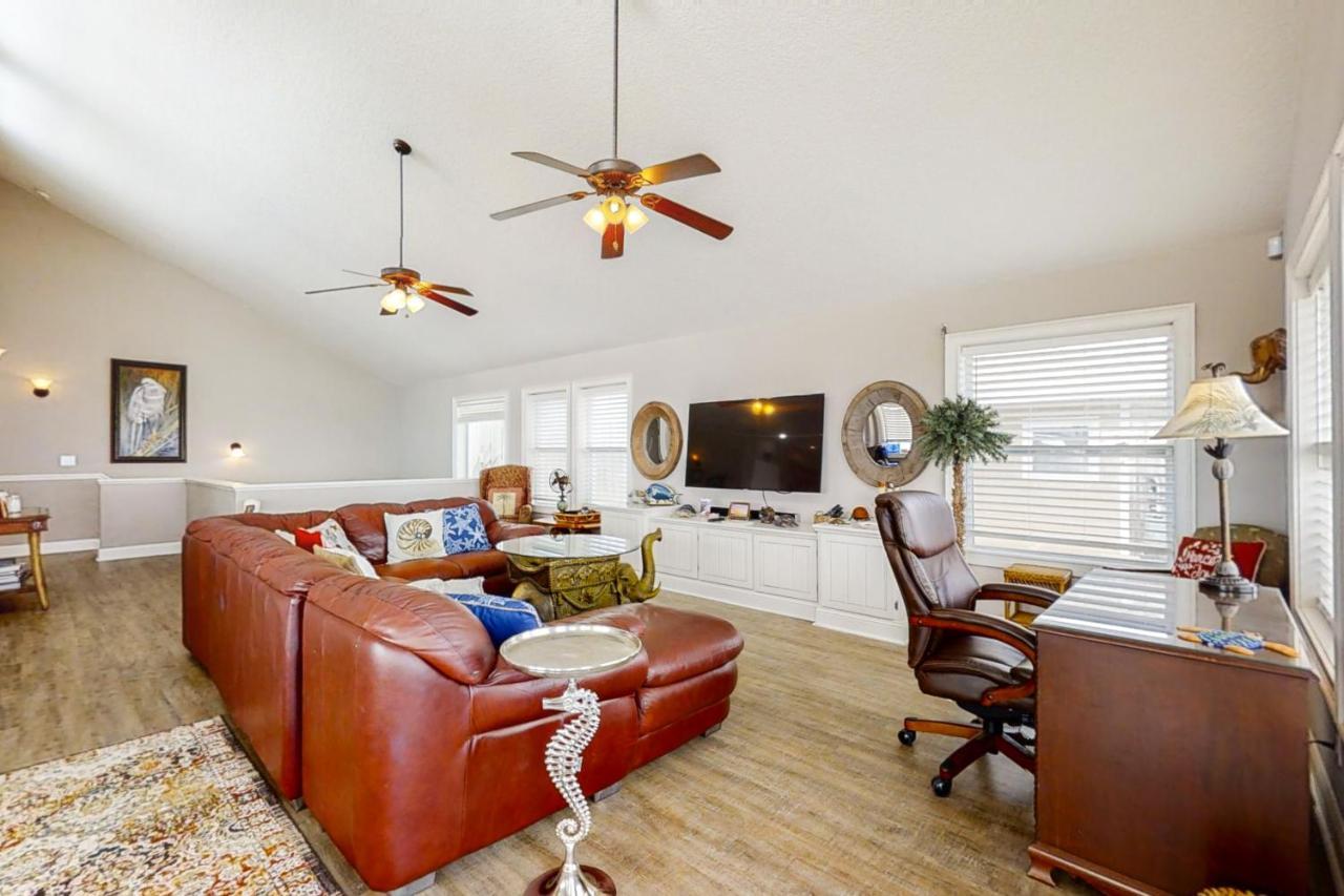 1060 S Fletcher Ave * Fernandina Beach