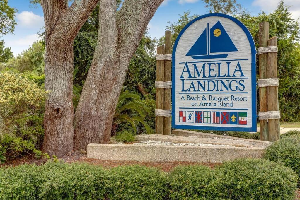 Amelia Hideaway