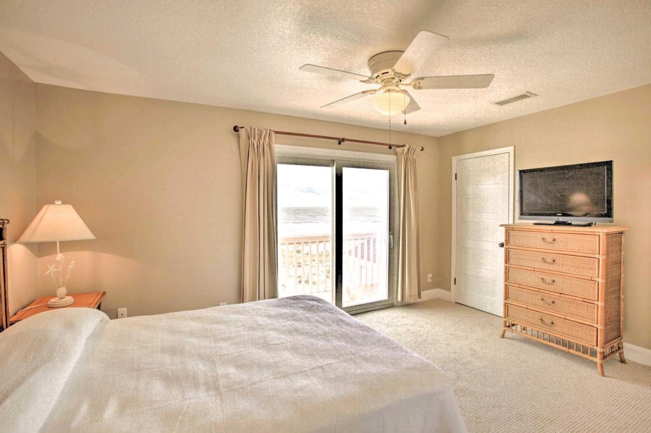 Bright Fernandina Townhome Walk To Ocean! Holiday home