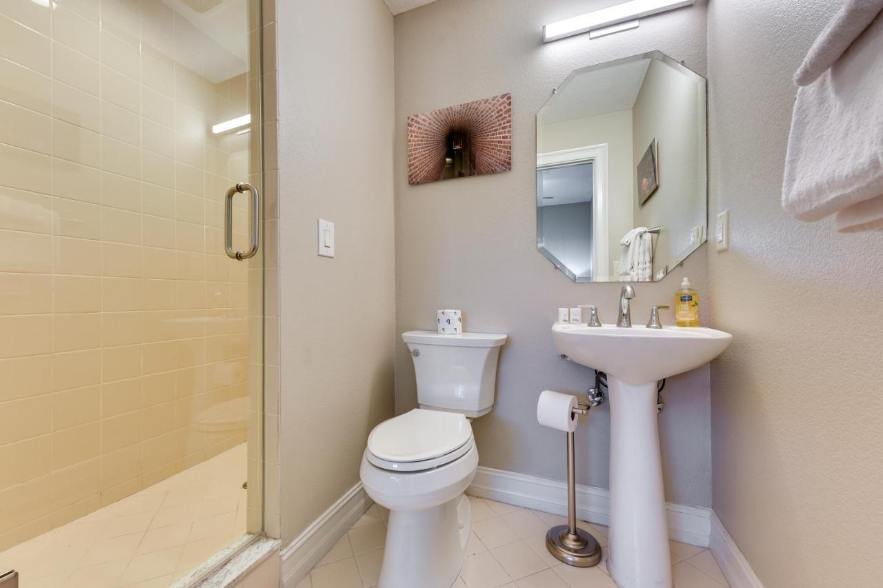 Pet-friendly Fernandina Walk To Apartment