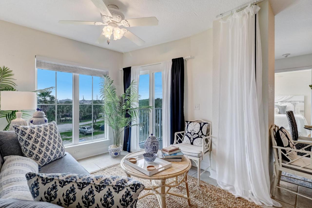 201 Terraces At Beachside