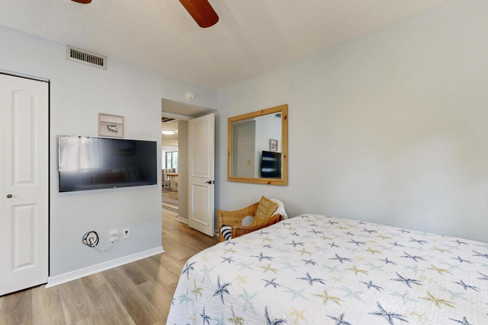 Apartment 2023 Wood Fernandina Beach