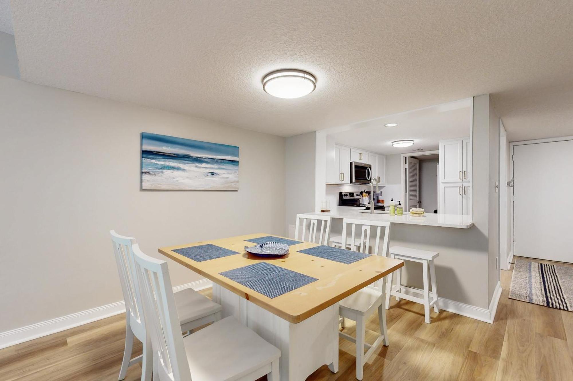 2023 Wood Apartment