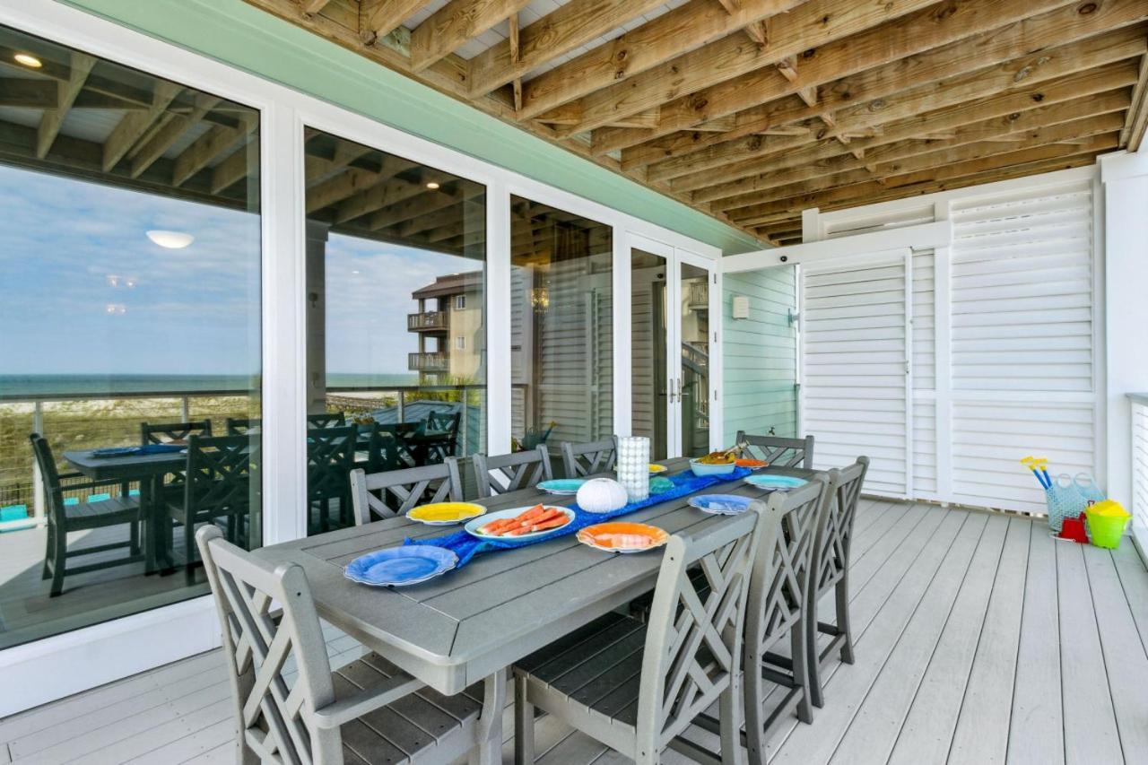 Holiday home Ocean Lookout 2 - Heated Pool, Beachfront Deck, Stunning Ocean Views *