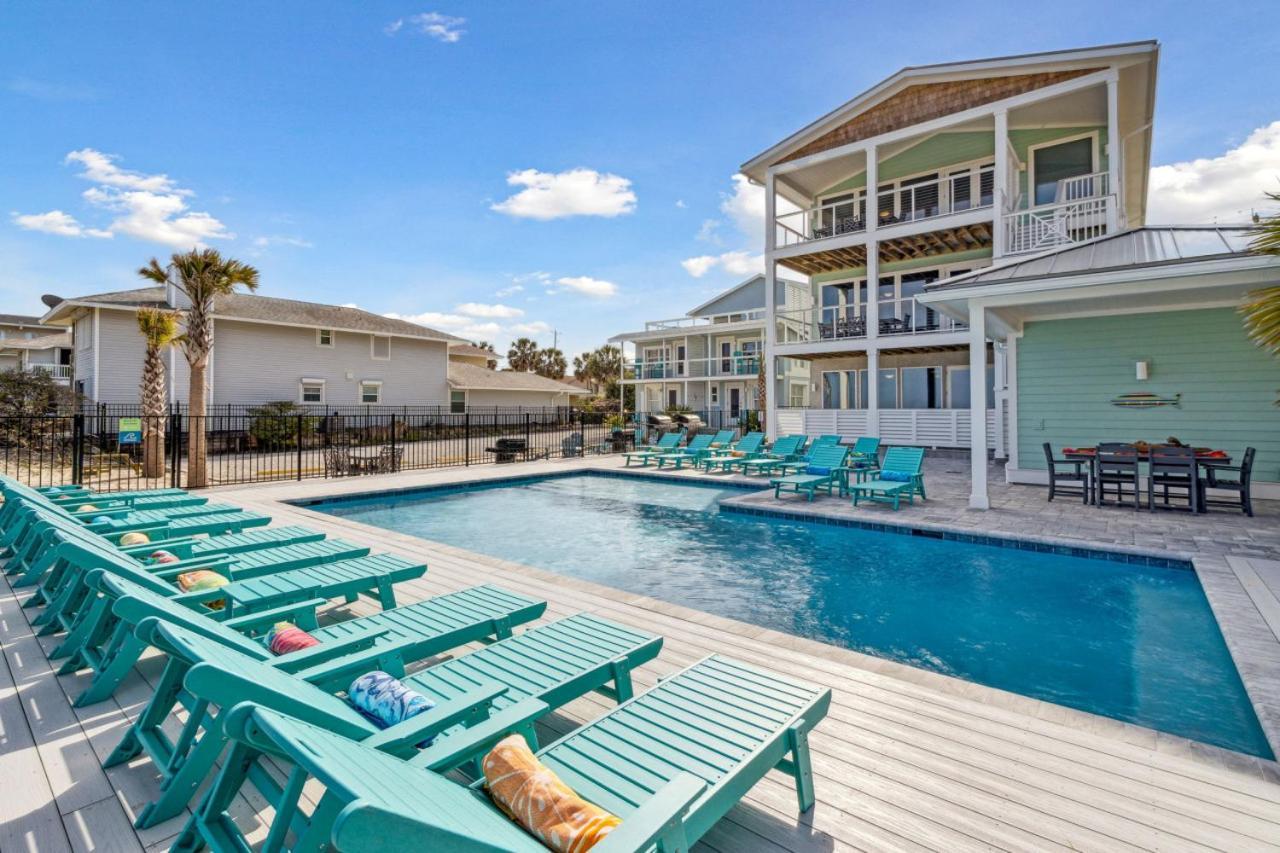Holiday home Ocean Lookout 2 - Heated Pool, Beachfront Deck, Stunning Ocean Views *
