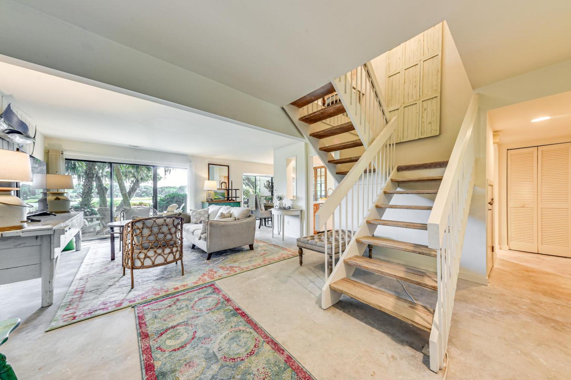 Holiday home Retreat In Wood Golf And Pool Access!