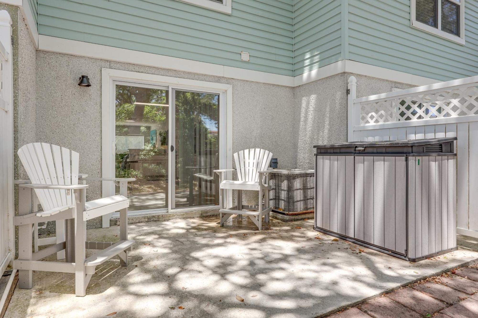 Fernandina Townhome With Patio Walk To Beach! Holiday home