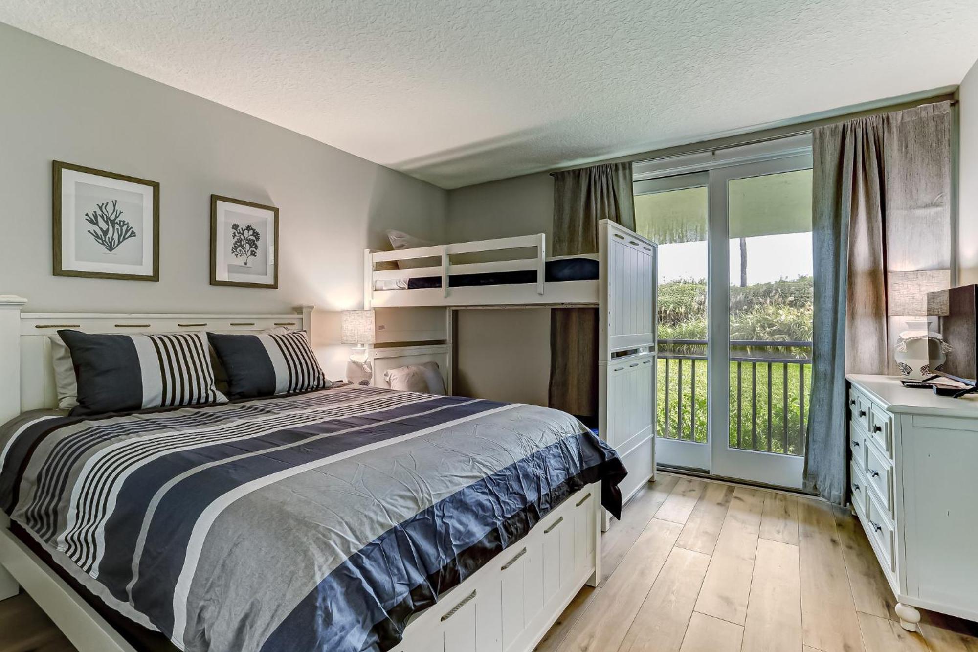 Coastal Haven Shipwatch 1303, Oceanfront Fernandina Beach