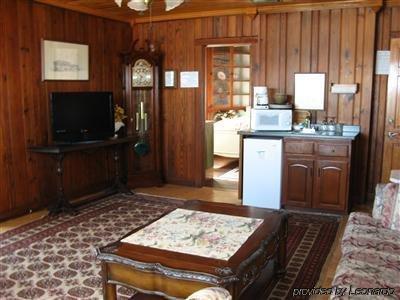 Hotel Amelia Oceanfront 3*