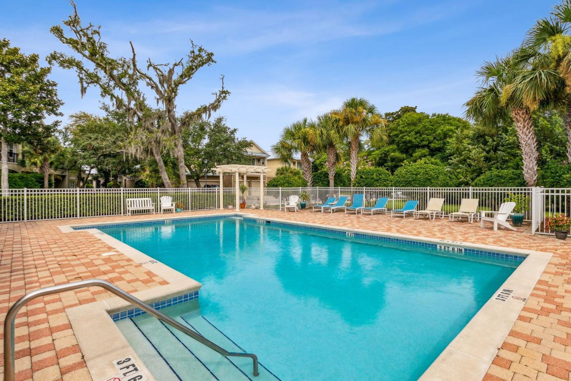 905 Summerwoods Cir * Fernandina Beach