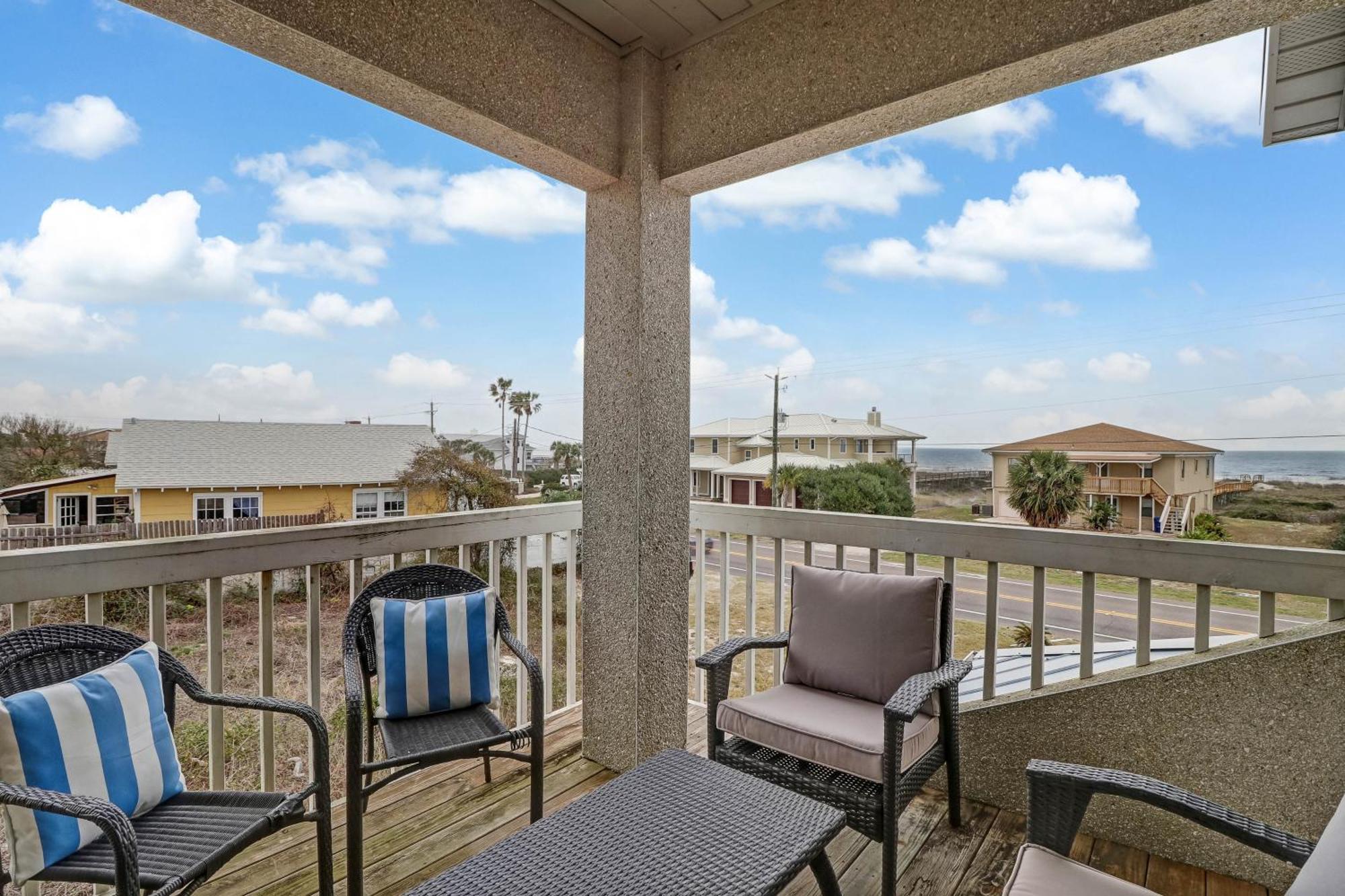 2641a S Fletcher Ave *