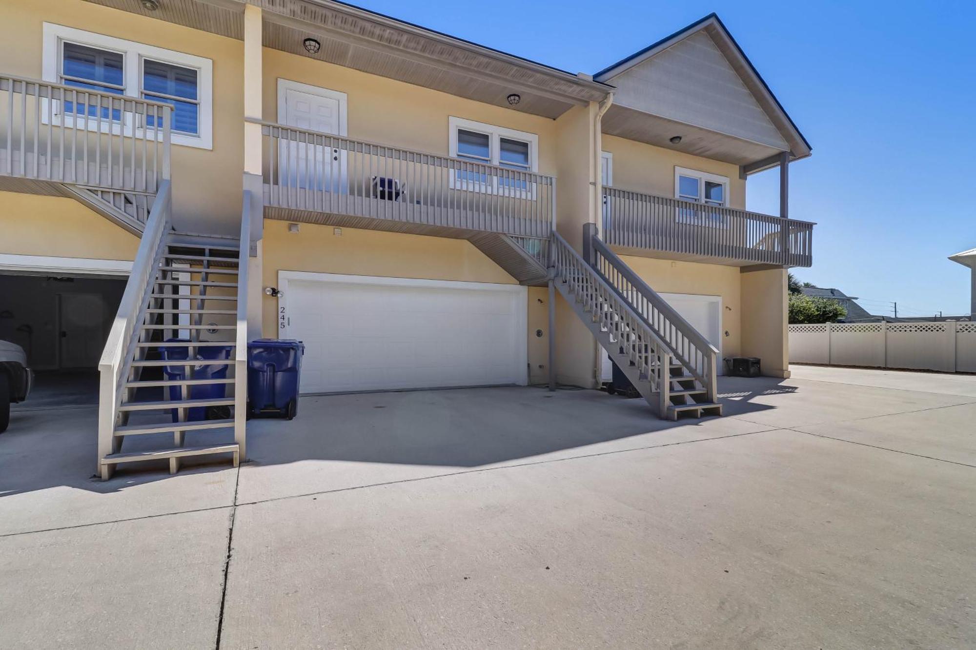 245 S Fletcher Ave Holiday home