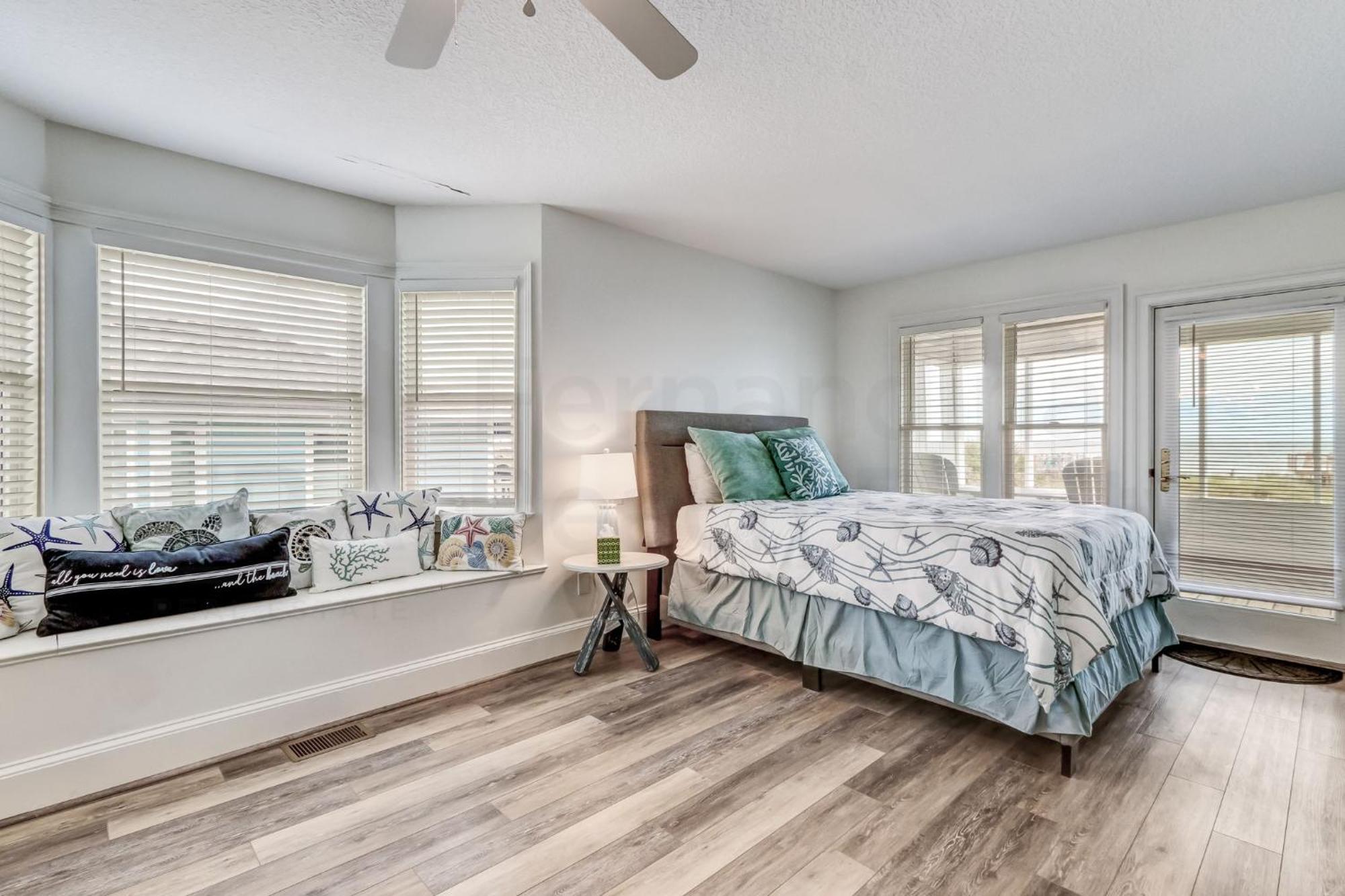1650 N Fletcher Ave Holiday home