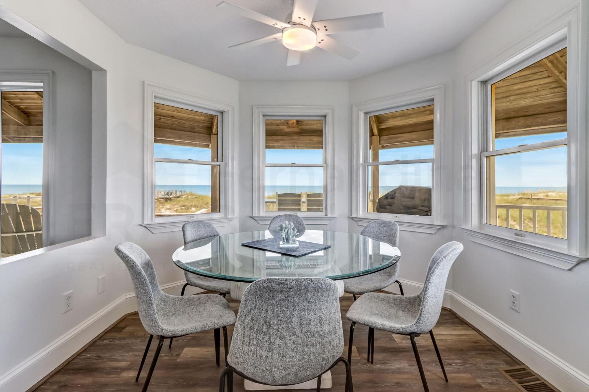 1650 N Fletcher Ave Holiday home