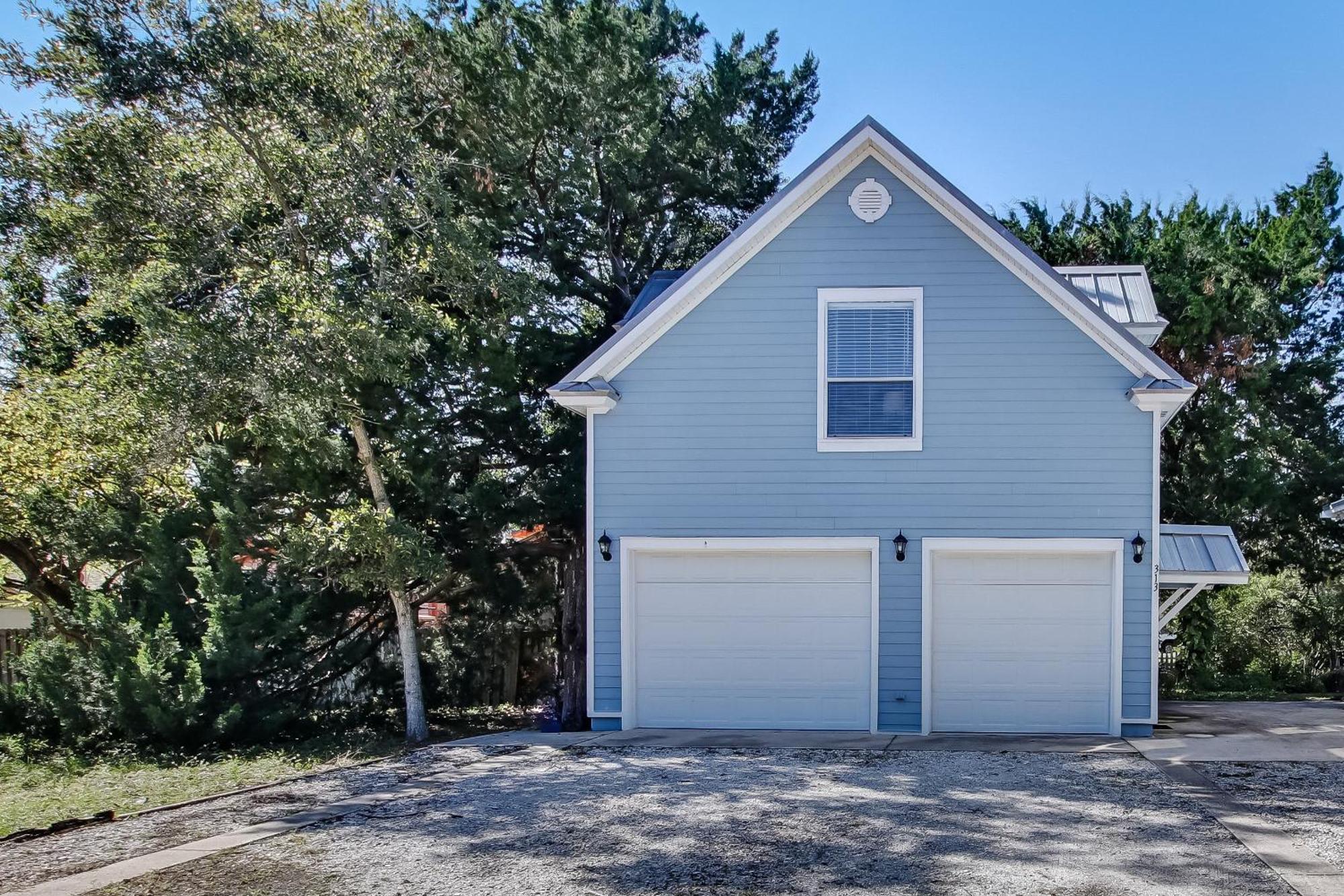 Adorable Dog Friendly Garage In The Historic District Of Old Town Holiday home *
