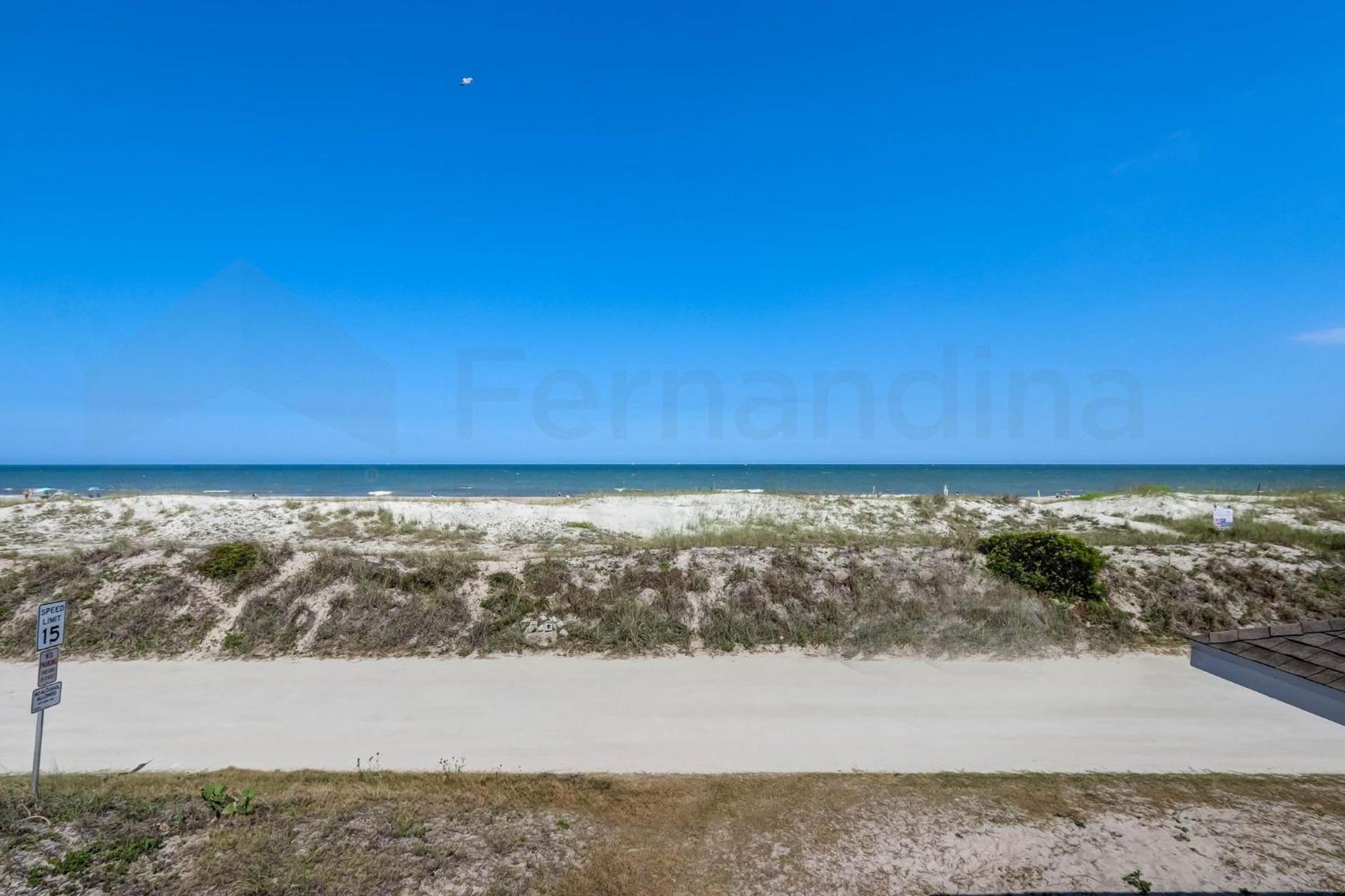 Dogfriendly Beachfront *