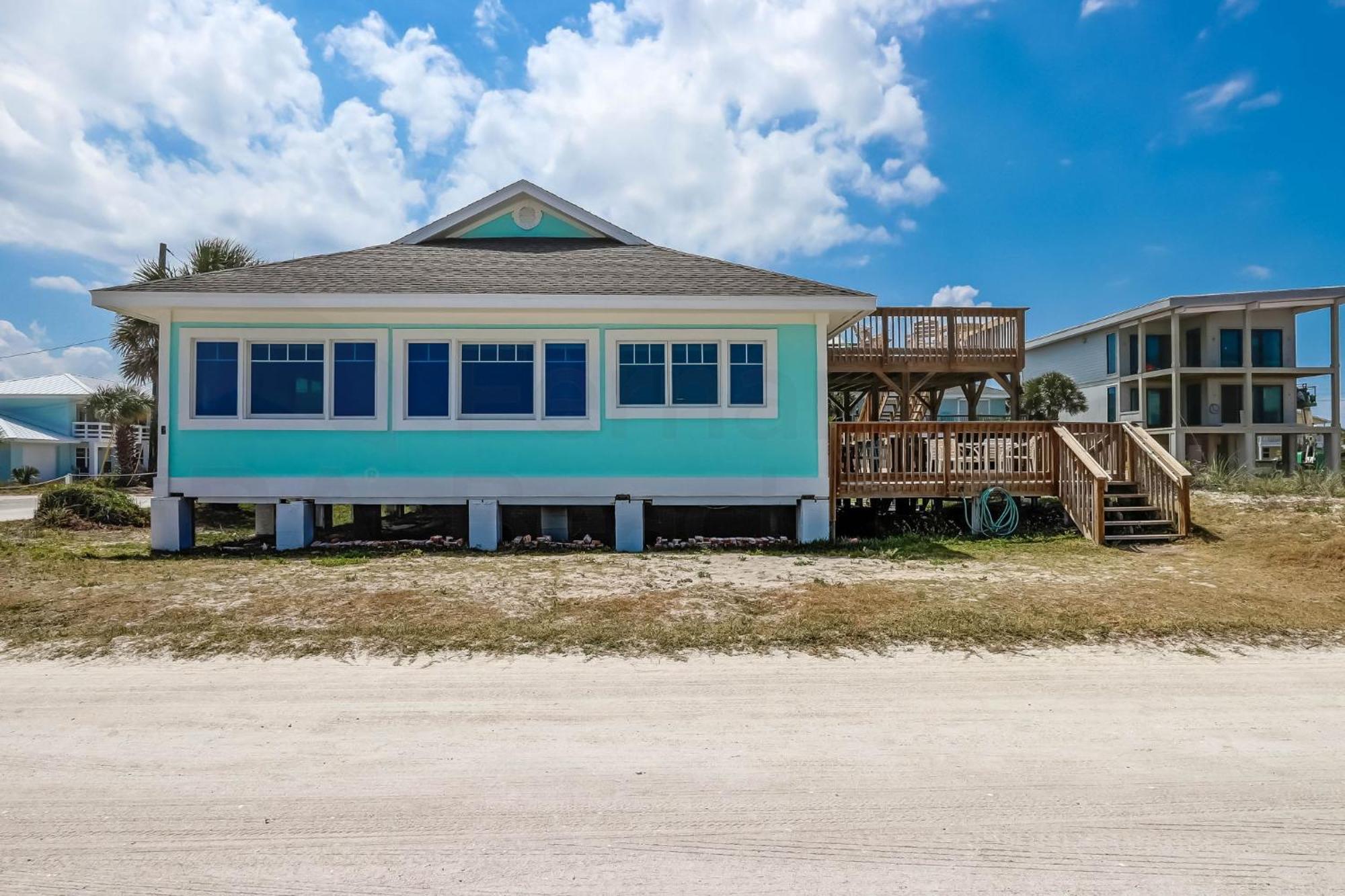 Dogfriendly Beachfront