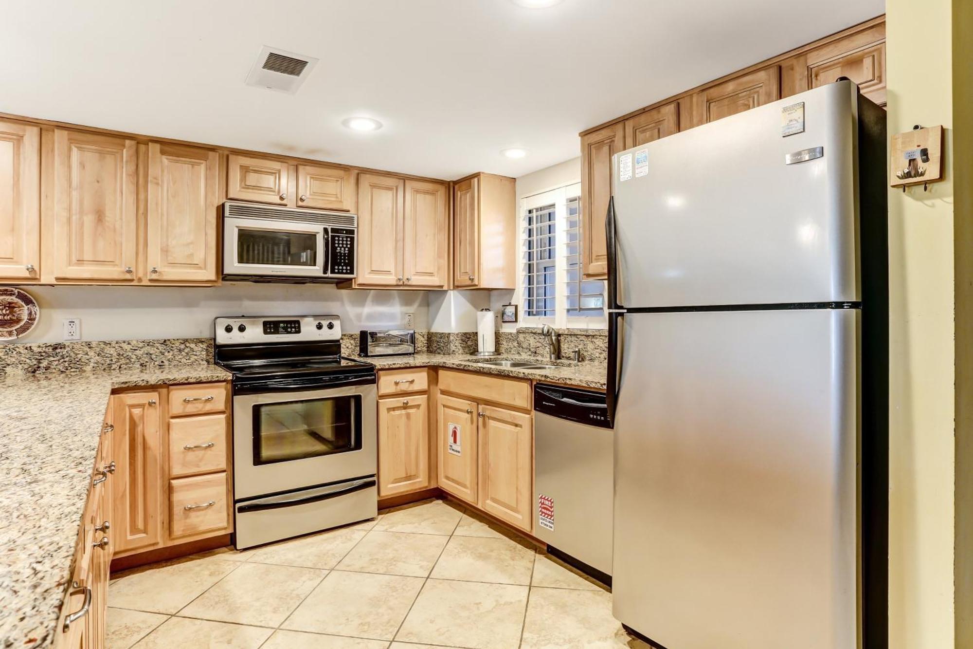 Fresh Oceanfront Condo Apartment