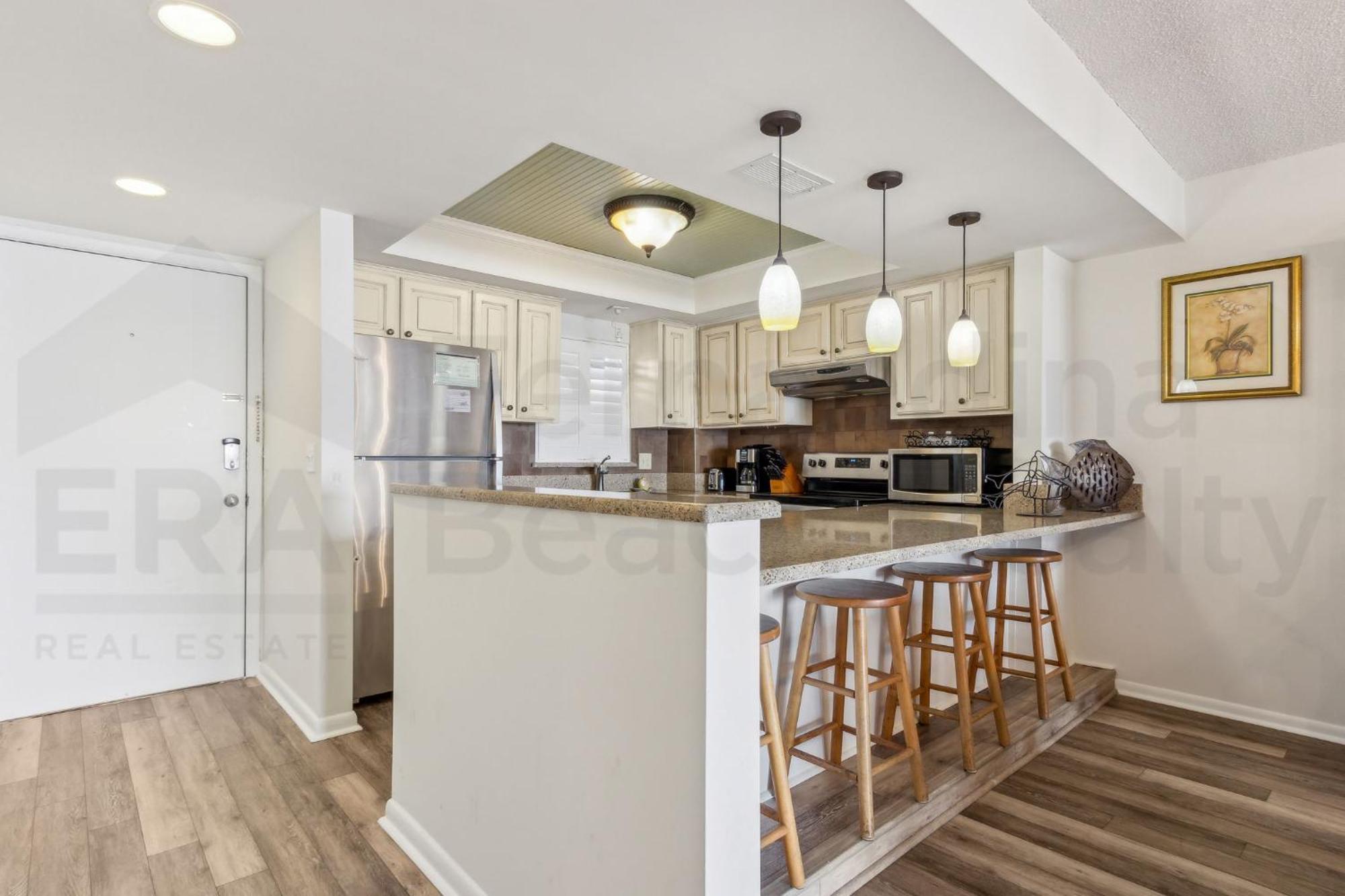 Updated 3rd Floor, 2 Bed/2 Bath Oceanfront Sleeps 6. View Balcony & Pool Holiday home Fernandina Beach