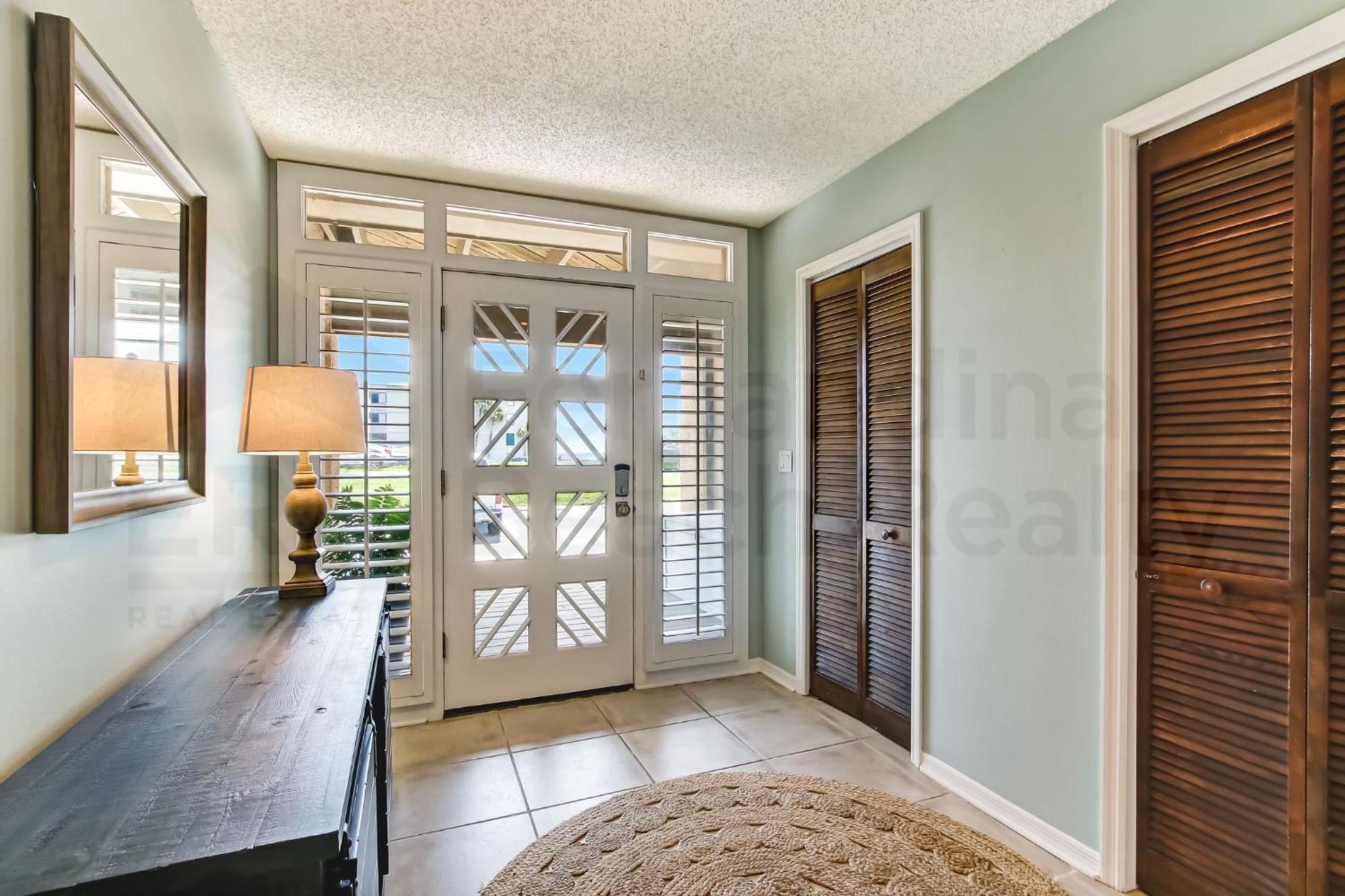 Holiday home Newly Renovated! New Dog Friendly Listing! Ocean View Condo! 8 Sea Castles