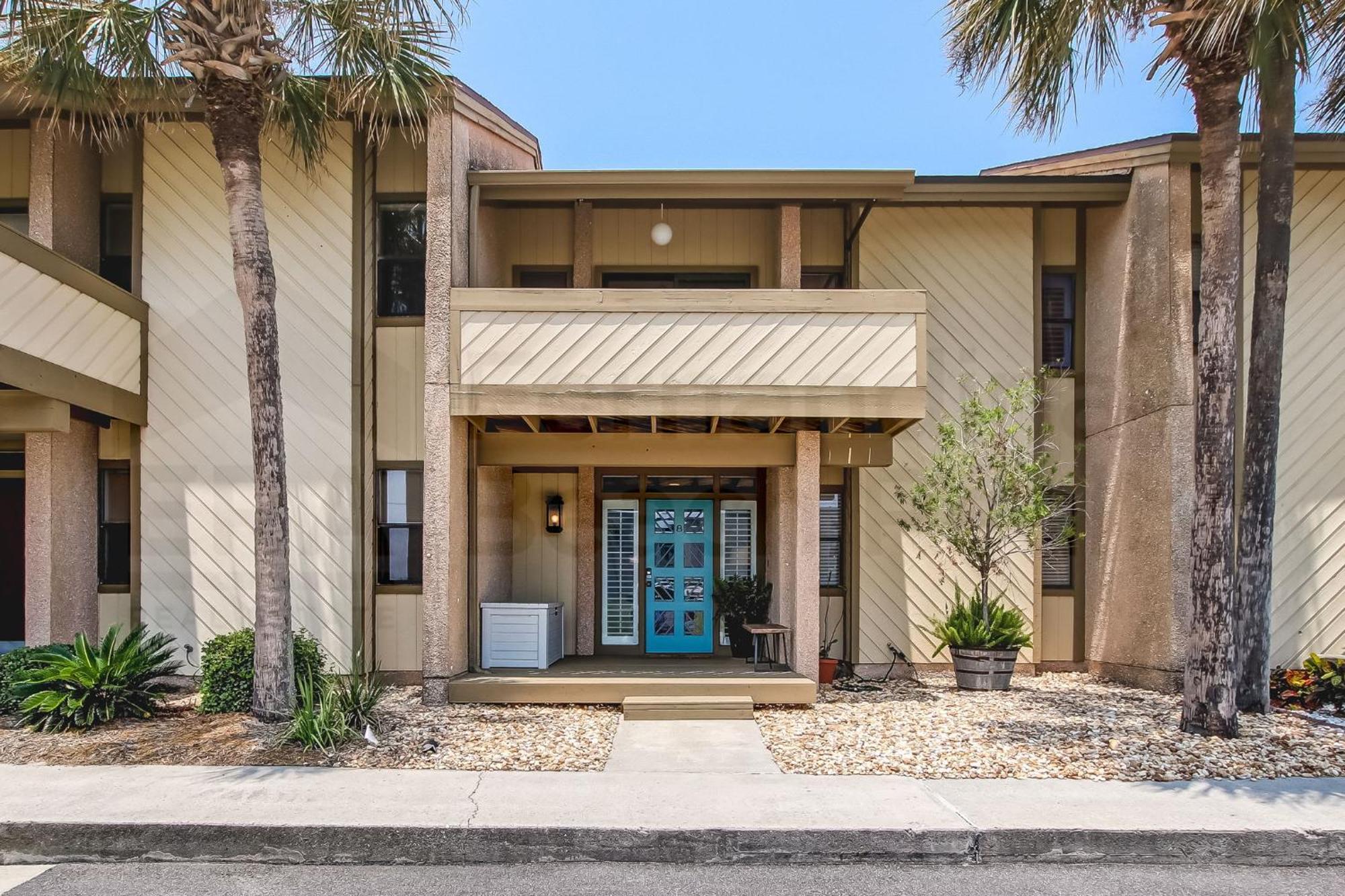 Newly Renovated! New Dog Friendly Listing! Ocean View Condo! 8 Sea Castles Holiday home