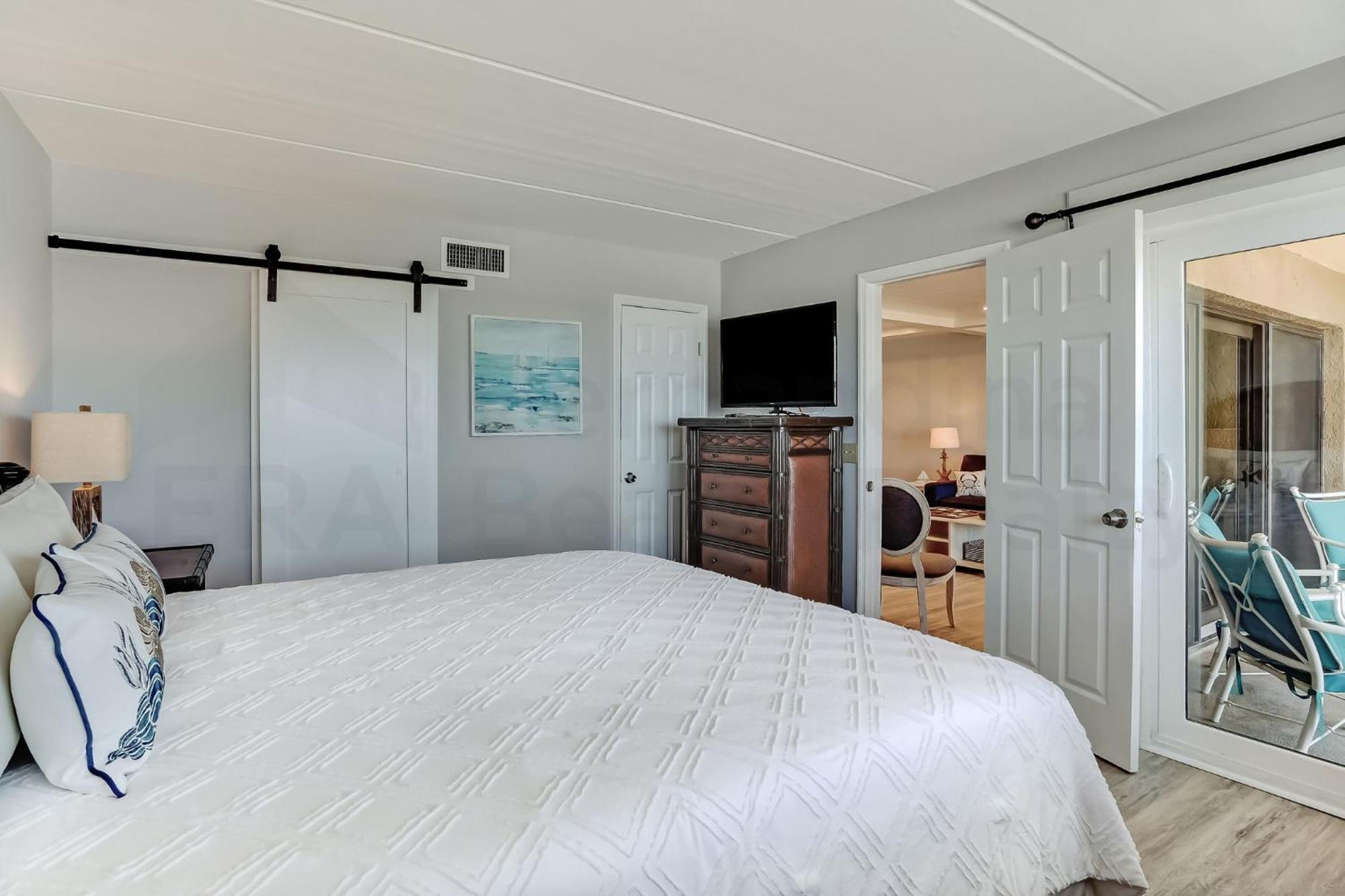 Fully Renovated Oceanfront Getaway With A Modern Coastal Feel And Amazing Ocean Views! 782 Amelia By The Sea * Fernandina Beach