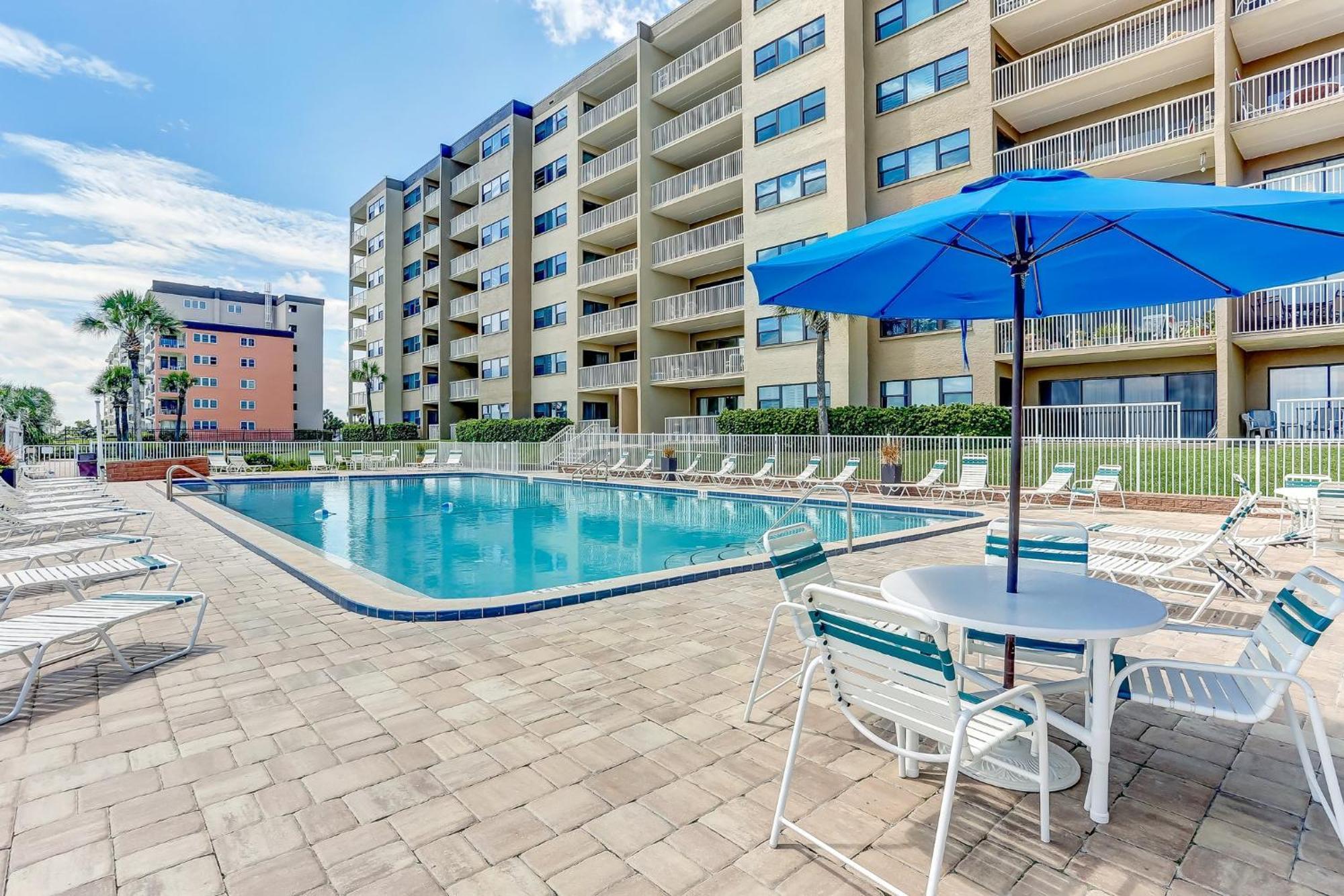 Beautiful 3 Bedroom Oceanfront On The 5th Floor With Fishing Pier! 557 Amelia By The Sea Holiday home Fernandina Beach