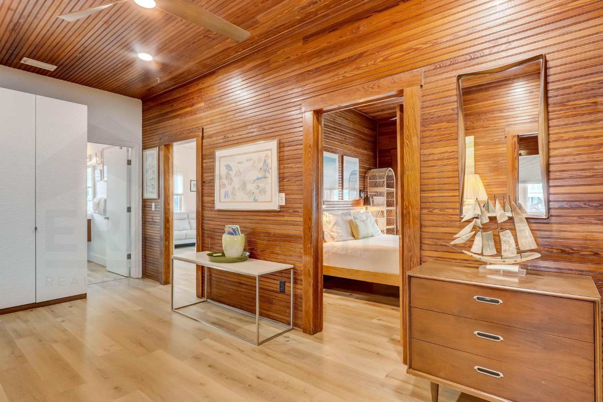 Holiday home On The Serene North End Of Amelia Island, House Will Accommodate Up To 14, 424 Ocean Ave *