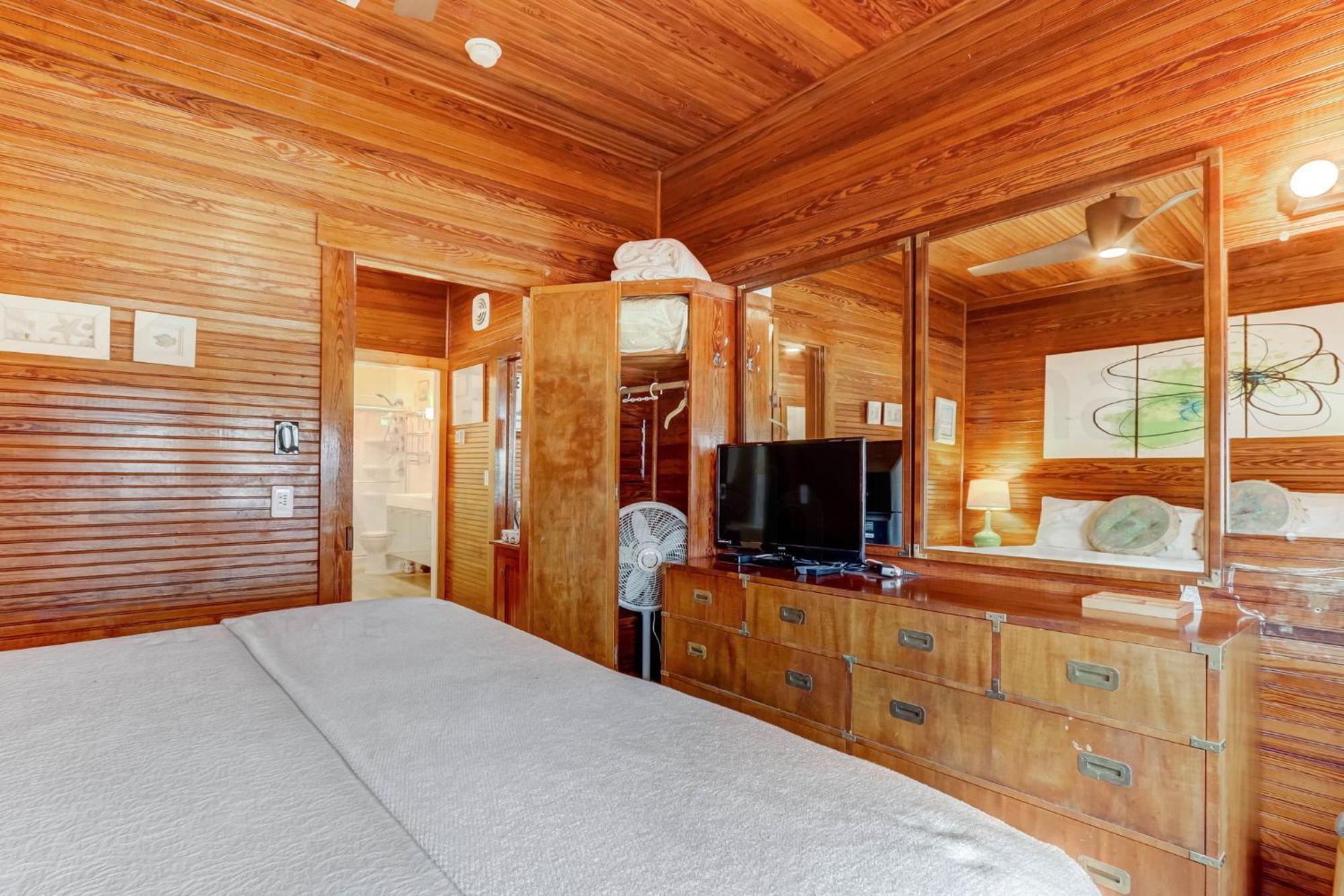 Holiday home On The Serene North End Of Amelia Island, House Will Accommodate Up To 14, 424 Ocean Ave Fernandina Beach