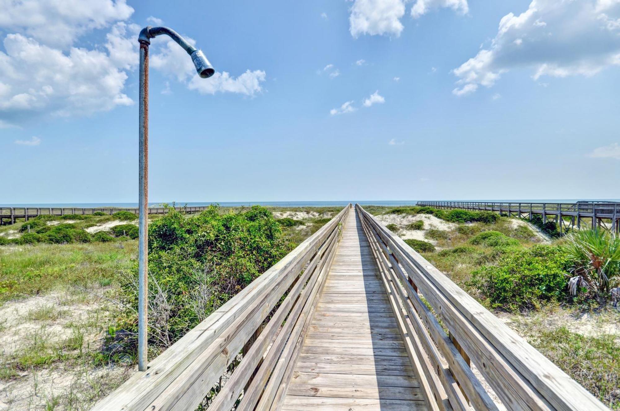 Dog Friendly, Ground Floor Unit Close To 27-hole Golf Course. Holiday home Fernandina Beach
