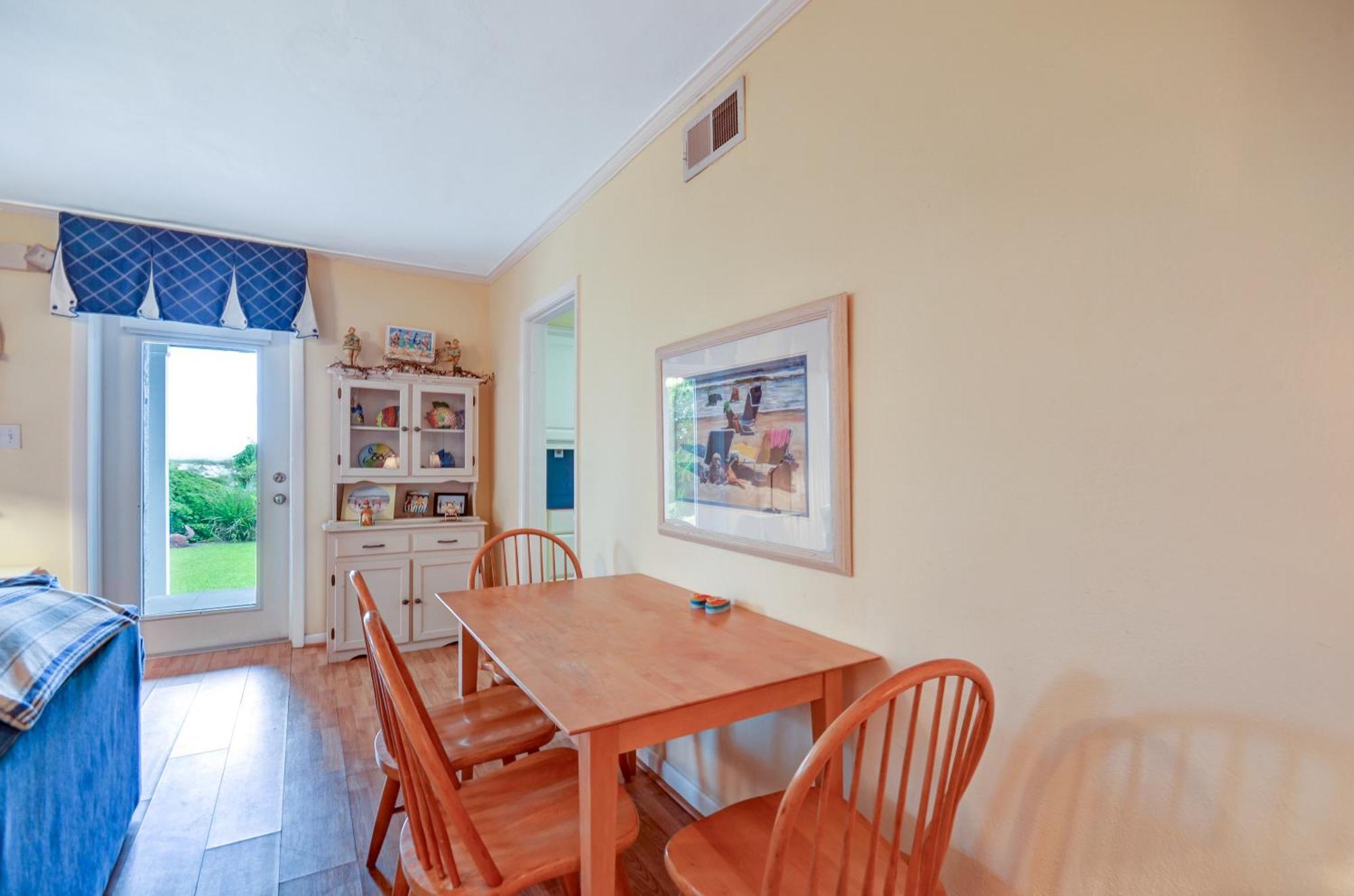 Dog Friendly, Ground Floor Unit Close To 27-hole Golf Course. Holiday home Fernandina Beach