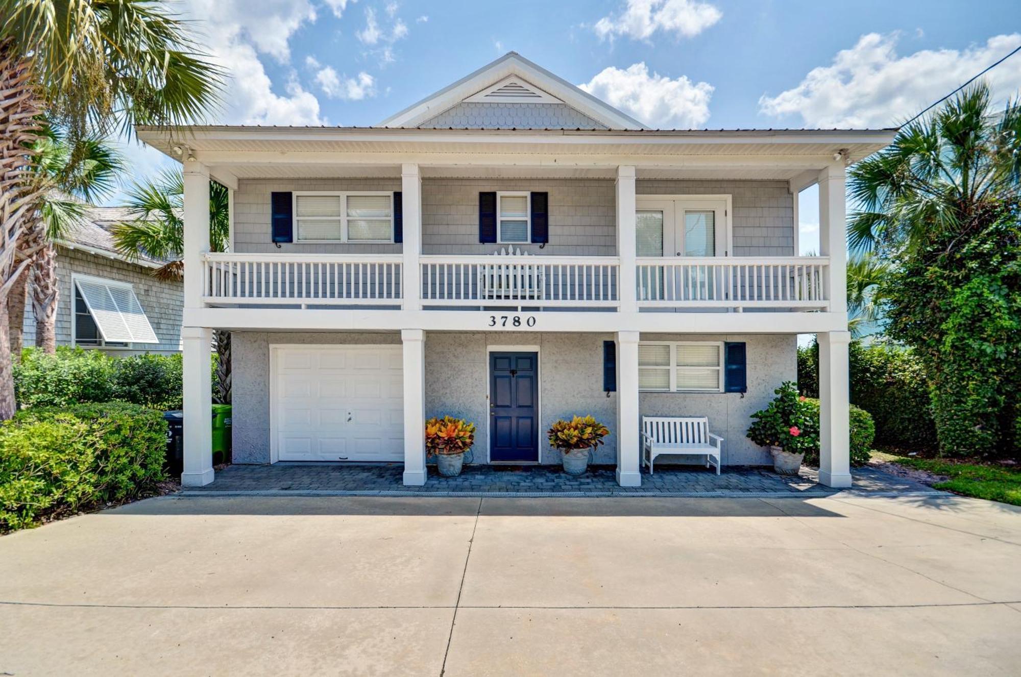 Dog Friendly, Ground Floor Unit Close To 27-hole Golf Course. Fernandina Beach