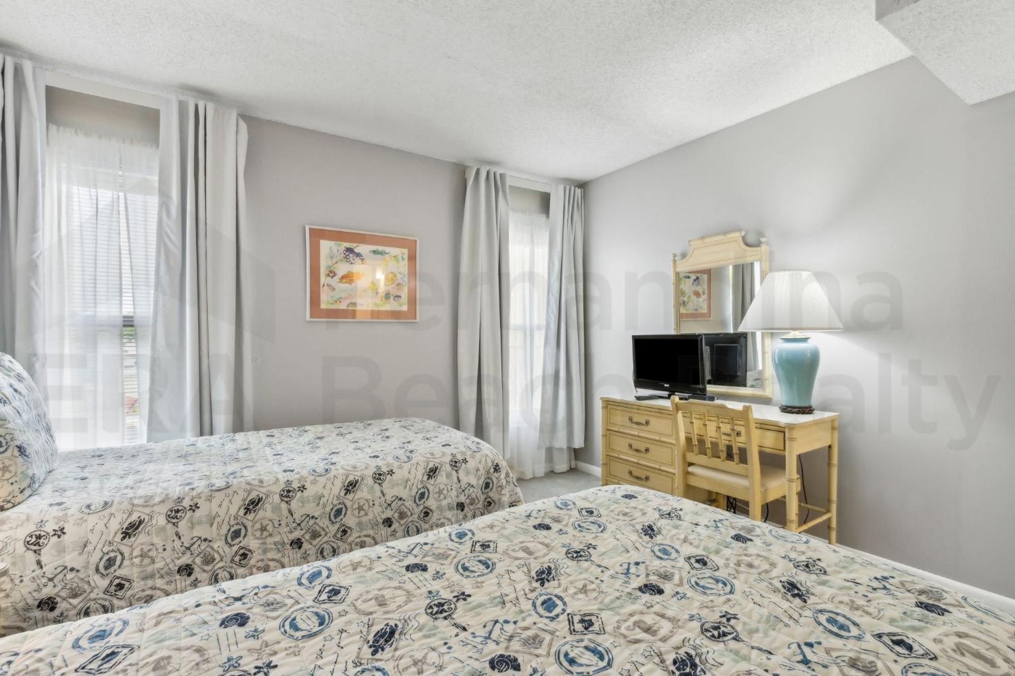 Holiday home Ocean View From The Master Bedroom And Living With A Spacious Balcony *