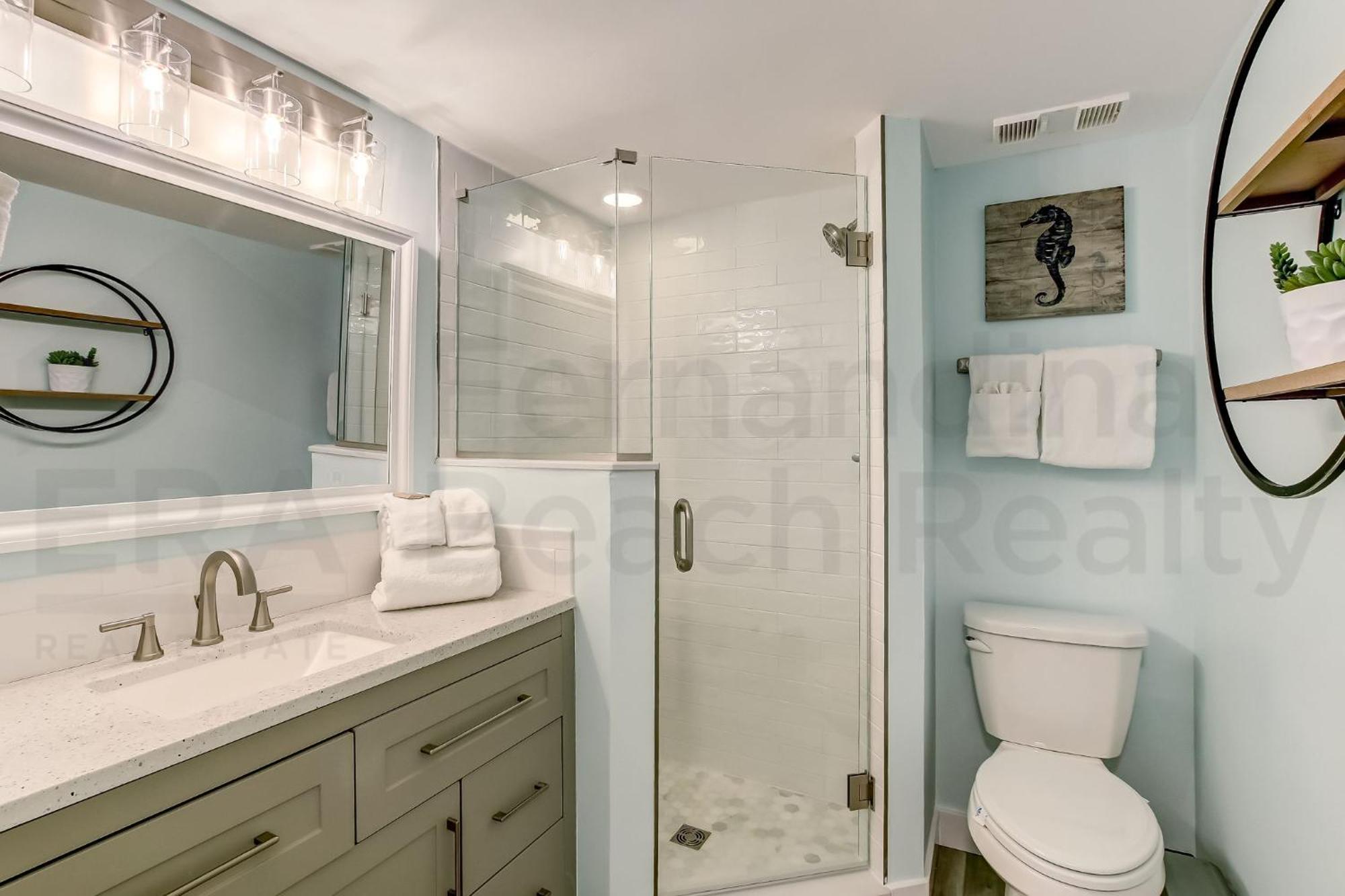 2 Bed/2 Bath Oceanfront Sleeps 6 Guests. Oceanfront Balcony And Pool. * Fernandina Beach