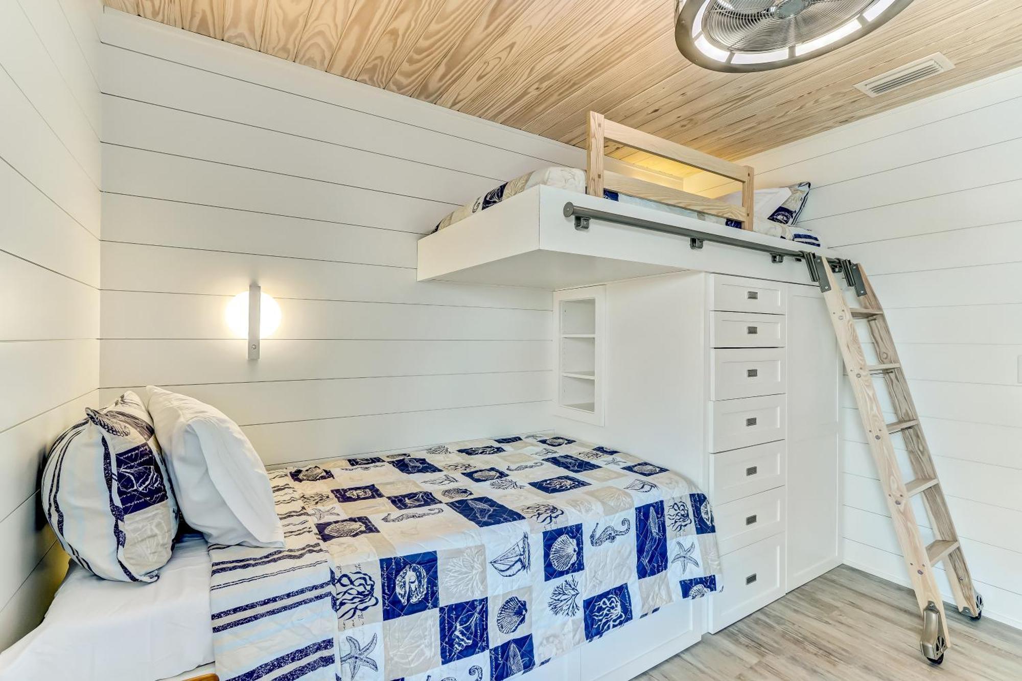 226 S Fletcher Ave * Fernandina Beach
