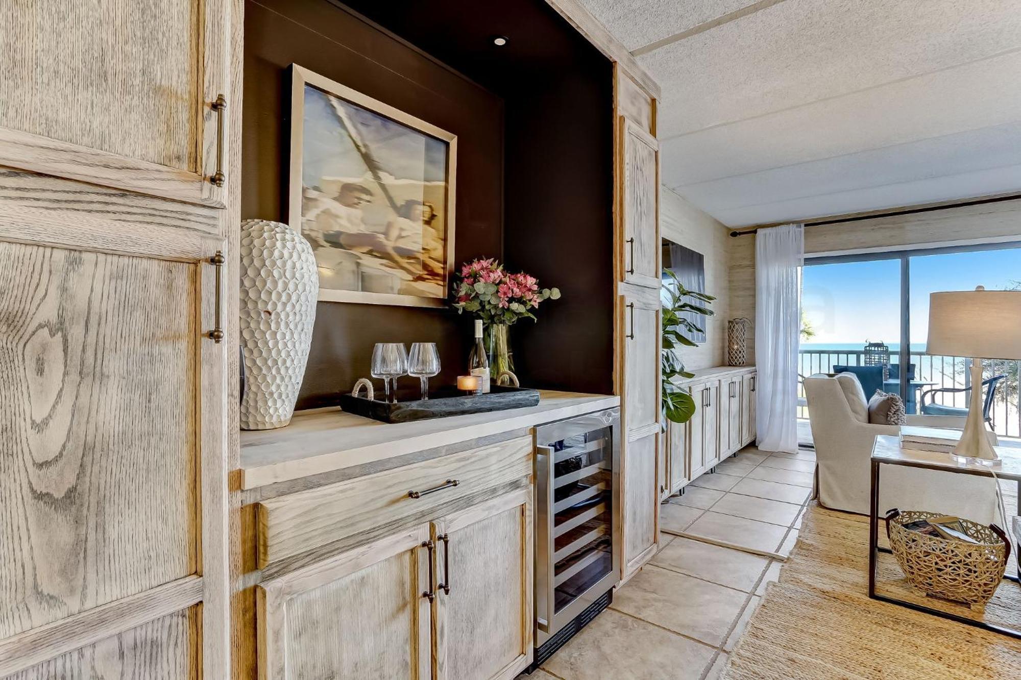 Holiday home Renovated & Beautiful! Enjoy The Amazing Views From Oceanfront With Fishing Pier! 220 Amelia By The Sea