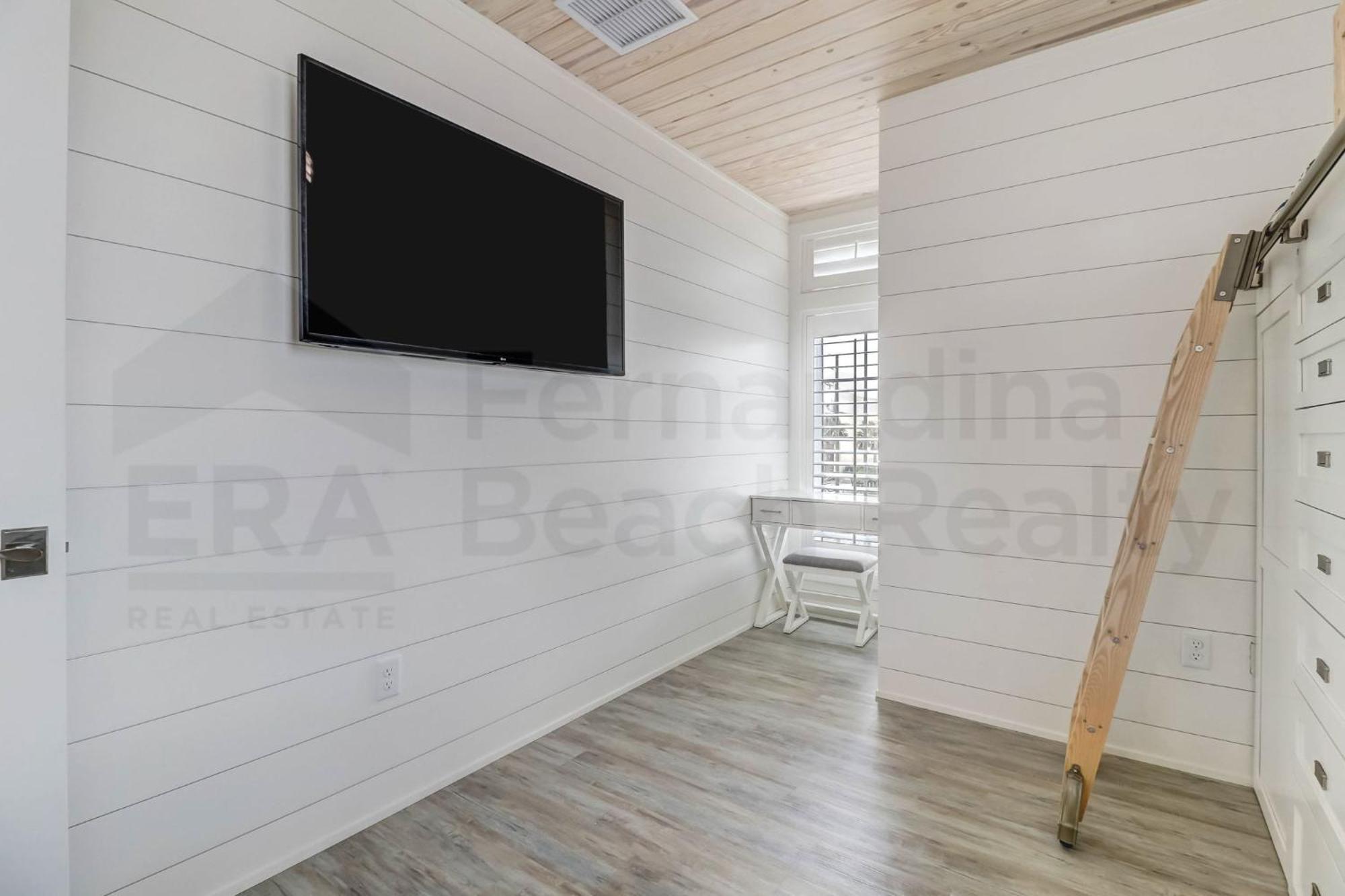 226 S Fletcher Ave 2nd Floor Holiday home *